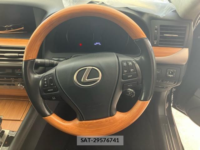 Lexus LS 2015-05 8005547-8