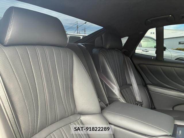 Lexus LS 2020-11 8006795-13