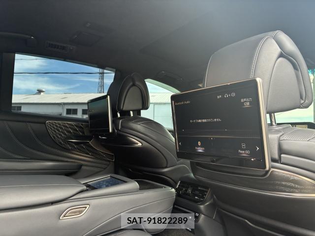 Lexus LS 2020-11 8006795-15