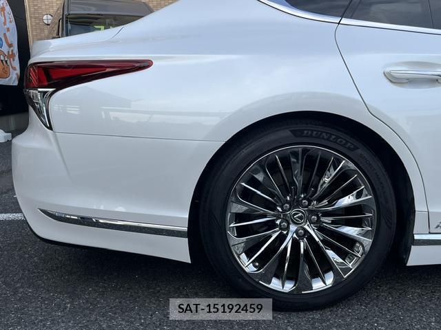 Lexus LS 2018 8008750-18