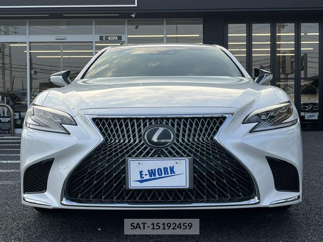 Lexus LS 2018 8008750-2