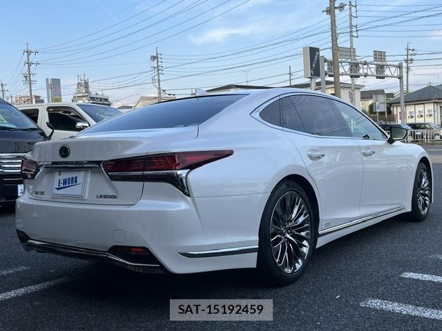 Lexus LS 2018 8008750-5