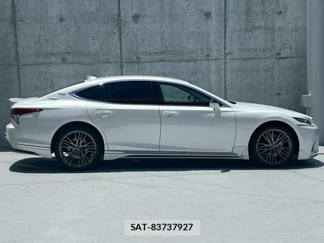 Lexus LS 2018-08 8010337-1