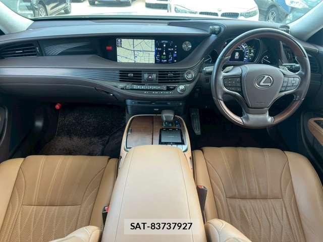 Lexus LS 2018-08 8010337-4