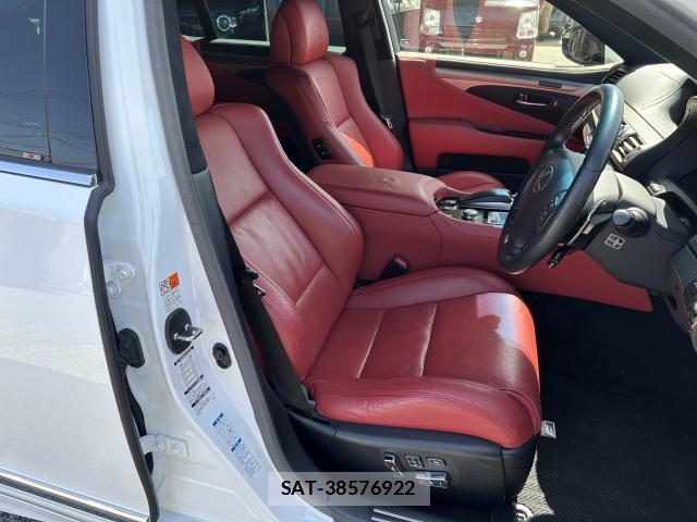 Lexus LS 2015-03 7817880-7
