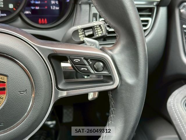 Porsche MACAN 2021-05 8003246-18
