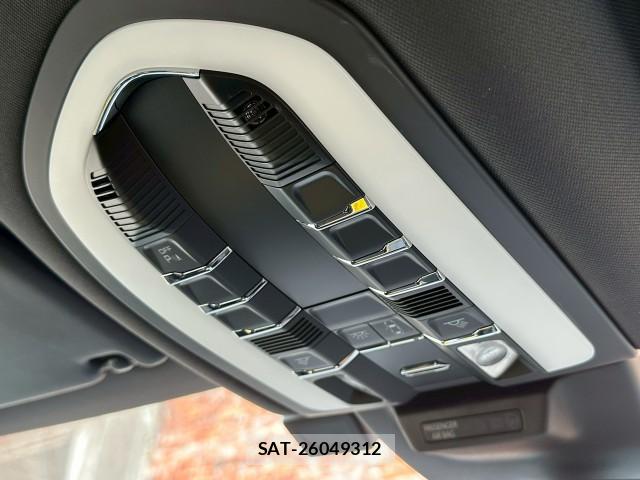 Porsche MACAN 2021-05 8003246-19