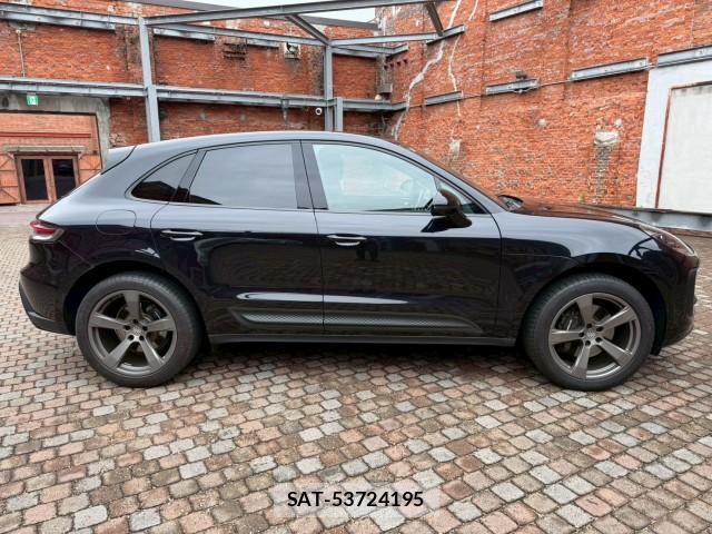 Porsche MACAN 2022-09 8003251-10