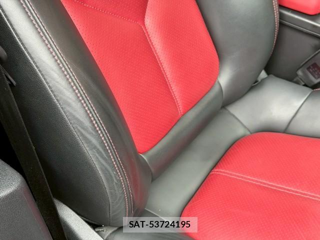 Porsche MACAN 2022-09 8003251-17