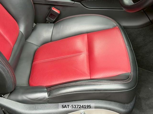 Porsche MACAN 2022-09 8003251-18
