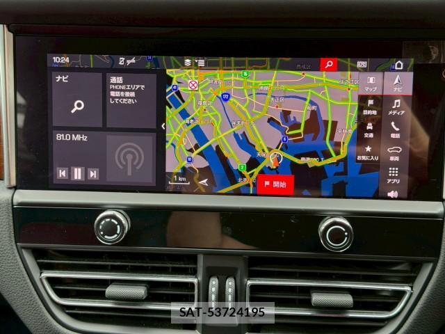 Porsche MACAN 2022-09 8003251-4