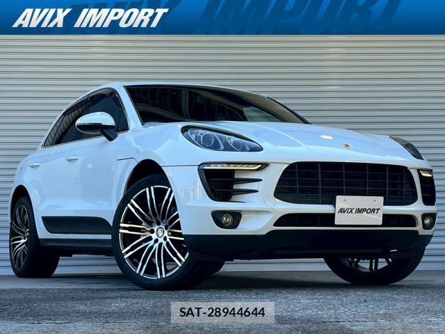 Porsche MACAN 2015-05 8011900-0