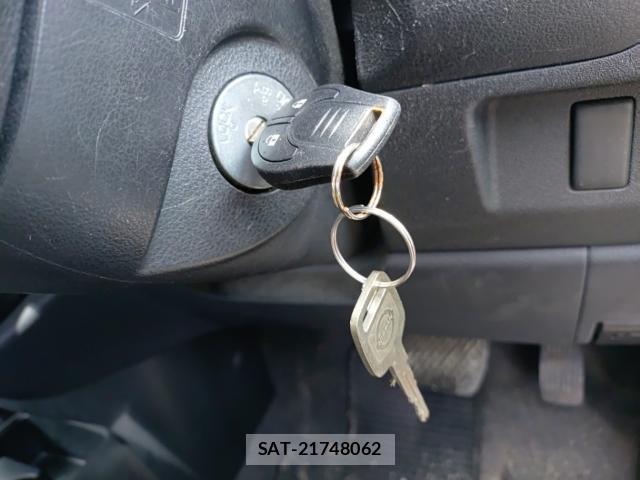 Nissan MARCH 2017-06 8005620-14
