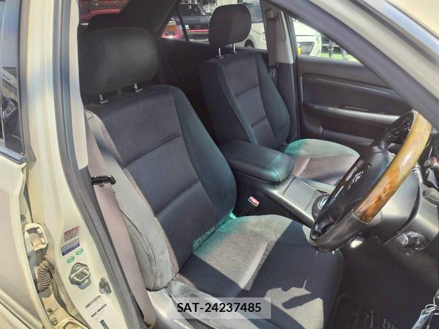 Toyota MARK II 2002-04 8011277-9