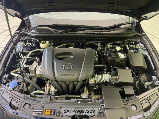 Mazda MAZDA3 2025-01 8003110-17