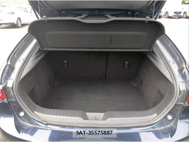 Mazda MAZDA3 2023-04 8003265-8