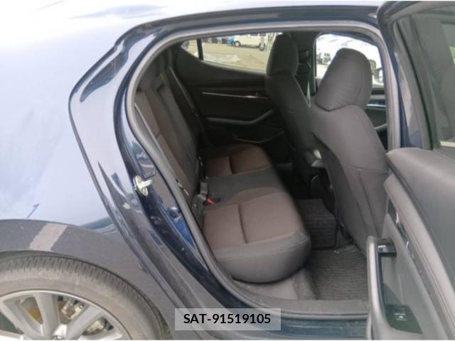 Mazda MAZDA3 2023-05 8003302-6