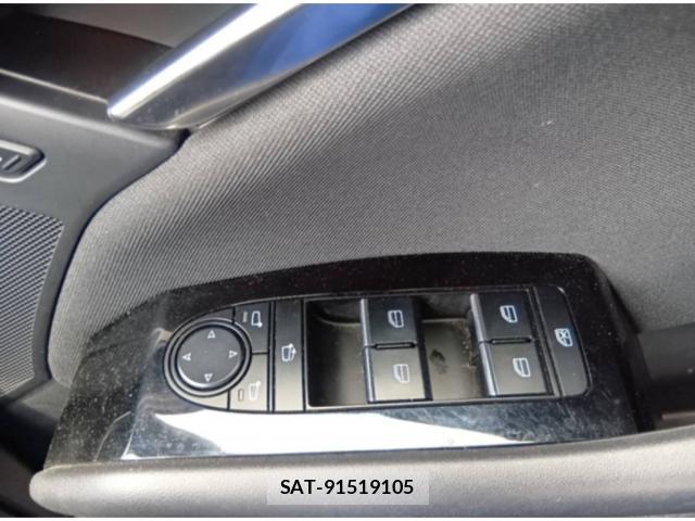 Mazda MAZDA3 2023-05 8003302-8
