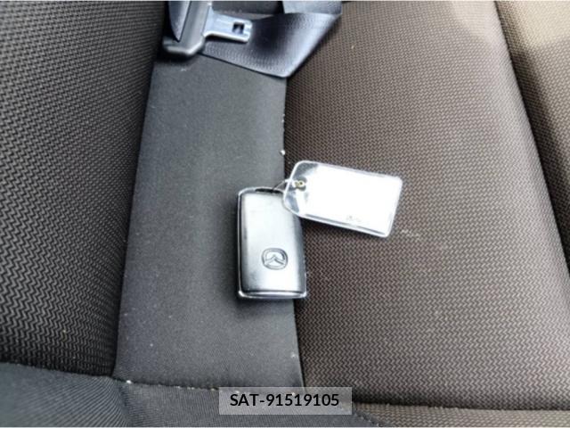 Mazda MAZDA3 2023-05 8003302-9