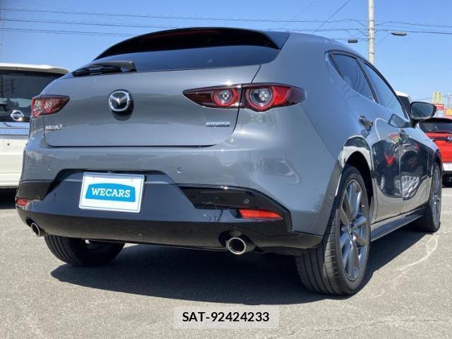 Mazda MAZDA3 2019-12 8004184-2