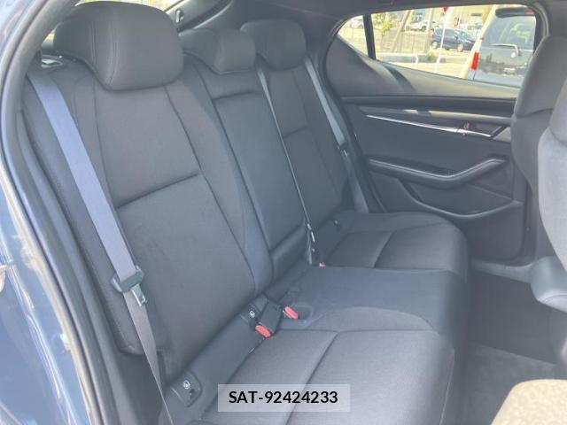 Mazda MAZDA3 2019-12 8004184-4