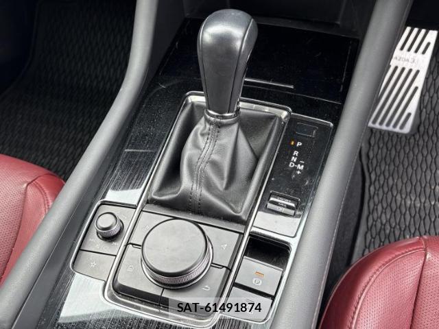 Mazda MAZDA3 2021-01 8004449-16
