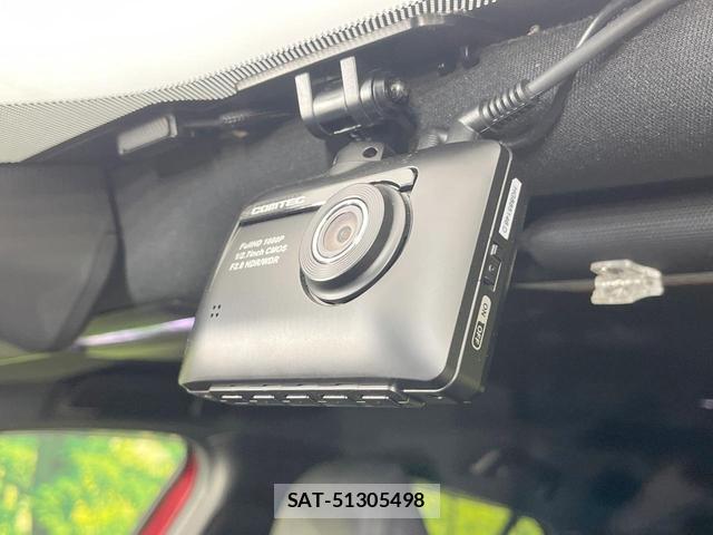 Mazda MAZDA3 2019-08 8005755-6