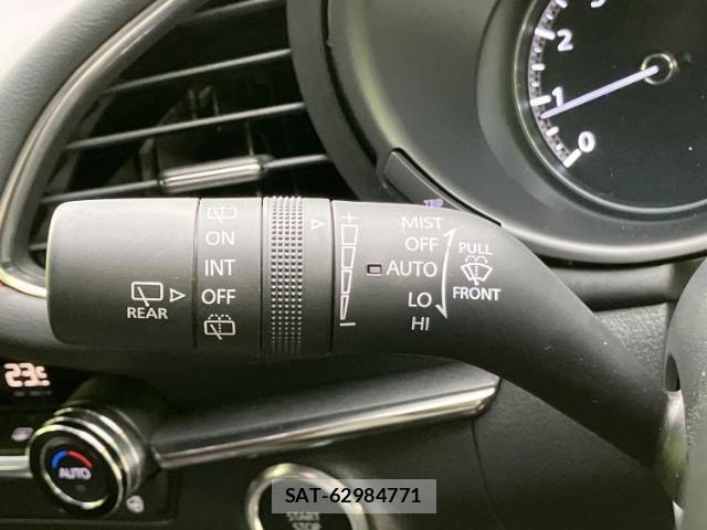 Mazda MAZDA3 2023-06 8005895-16