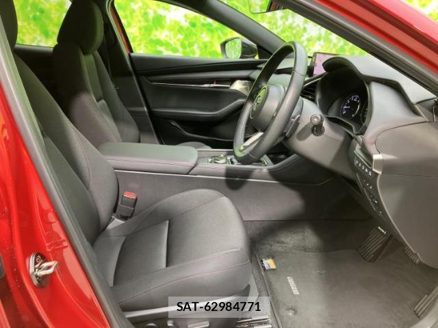 Mazda MAZDA3 2023-06 8005895-3
