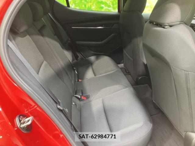 Mazda MAZDA3 2023-06 8005895-4