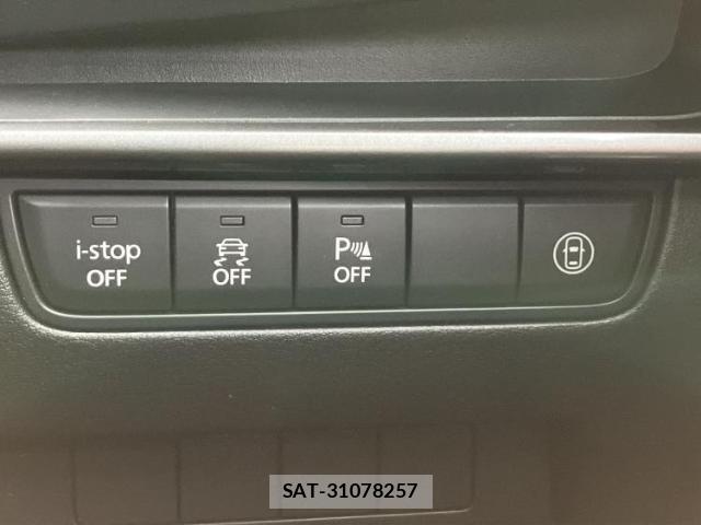 Mazda MAZDA3 2019-07 8005913-17