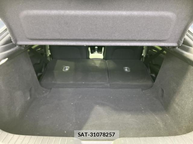 Mazda MAZDA3 2019-07 8005913-7