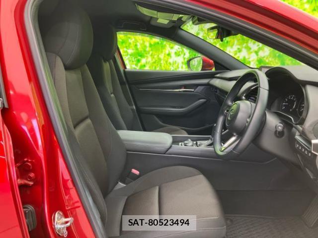 Mazda MAZDA3 2019-07 8006321-3