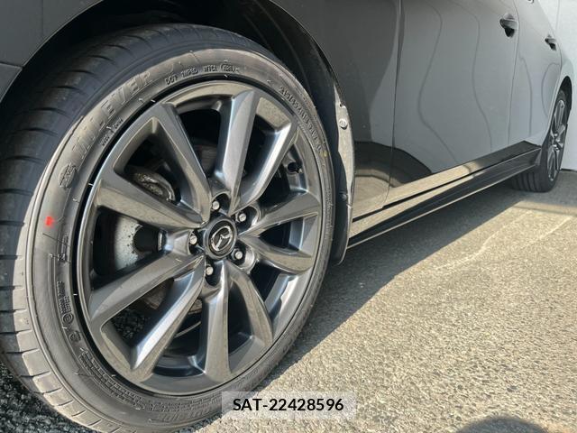 Mazda MAZDA3 2022-03 8006369-6