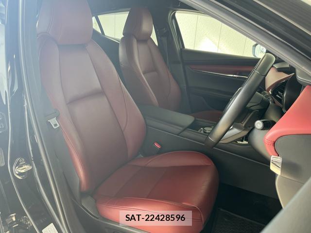 Mazda MAZDA3 2022-03 8006369-7