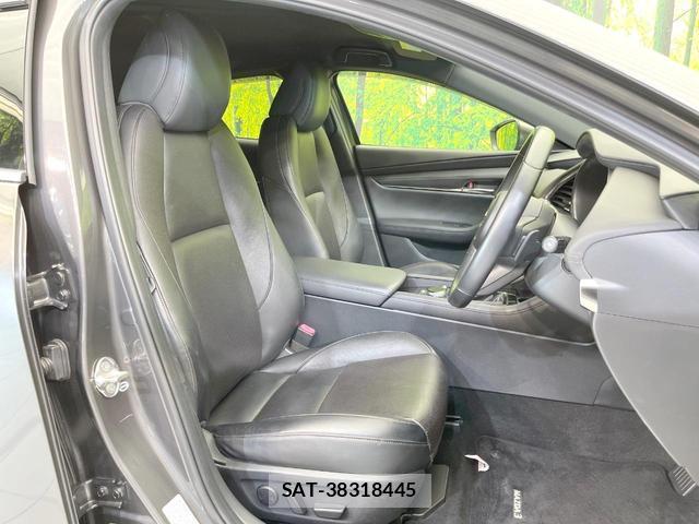 Mazda MAZDA3 2019-08 8007283-7