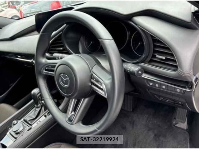 Mazda MAZDA3 2020-01 8008007-2