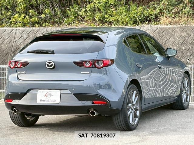 Mazda MAZDA3 2020-08 8008462-2