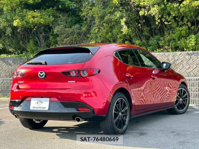 Mazda MAZDA3 2021-11 8008463-4