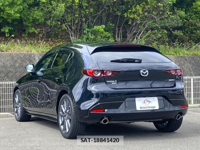 Mazda MAZDA3 2020-03 8008464-4