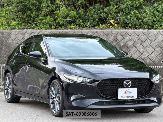 Mazda MAZDA3 2019-07 8008472-2
