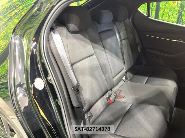 Mazda MAZDA3 2025-09 8008659-8