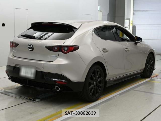 Mazda MAZDA3 2025-08 8009091-11