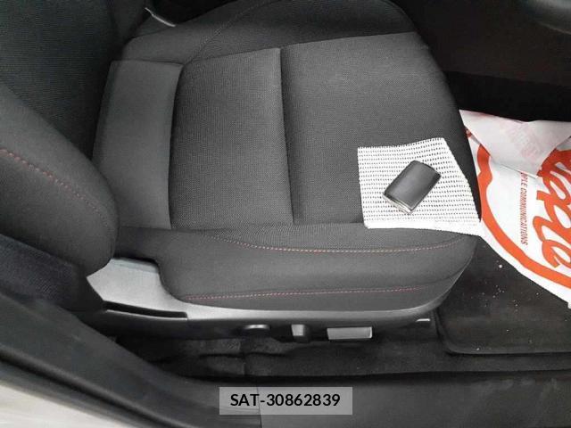 Mazda MAZDA3 2025-08 8009091-3