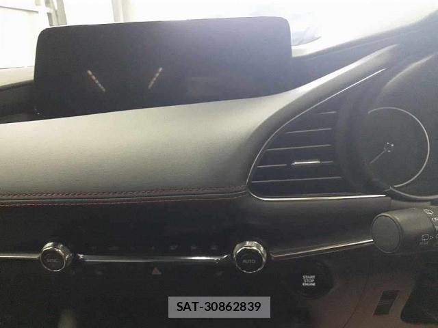 Mazda MAZDA3 2025-08 8009091-5