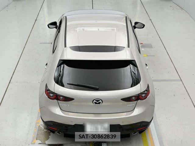 Mazda MAZDA3 2025-08 8009091-9