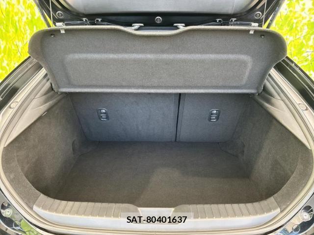 Mazda MAZDA3 2019-08 8009110-7