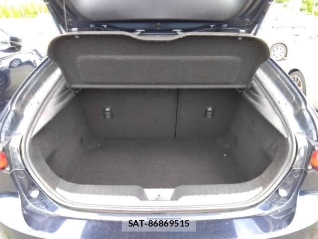 Mazda MAZDA3 2023-05 8009146-5