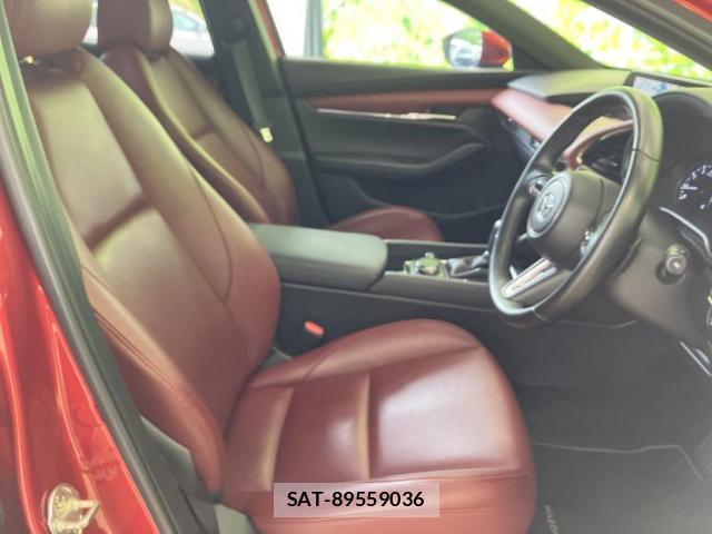 Mazda MAZDA3 2021-11 8009732-3