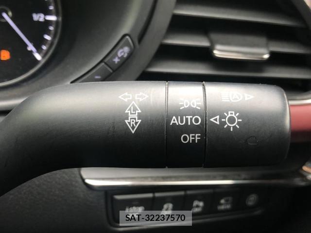 Mazda MAZDA3 2019-09 8009825-15